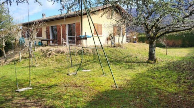 Villa individuelle à Quintal jardin