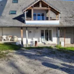 Ferme campagnarde rénovée à Fillière devant